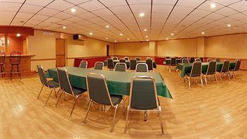 Days Inn By Wyndham Tiffin Dış mekan fotoğraf