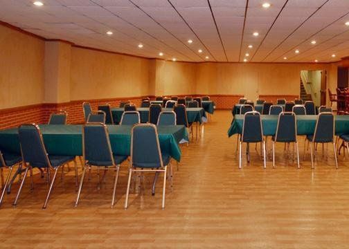 Days Inn By Wyndham Tiffin Konforlar fotoğraf