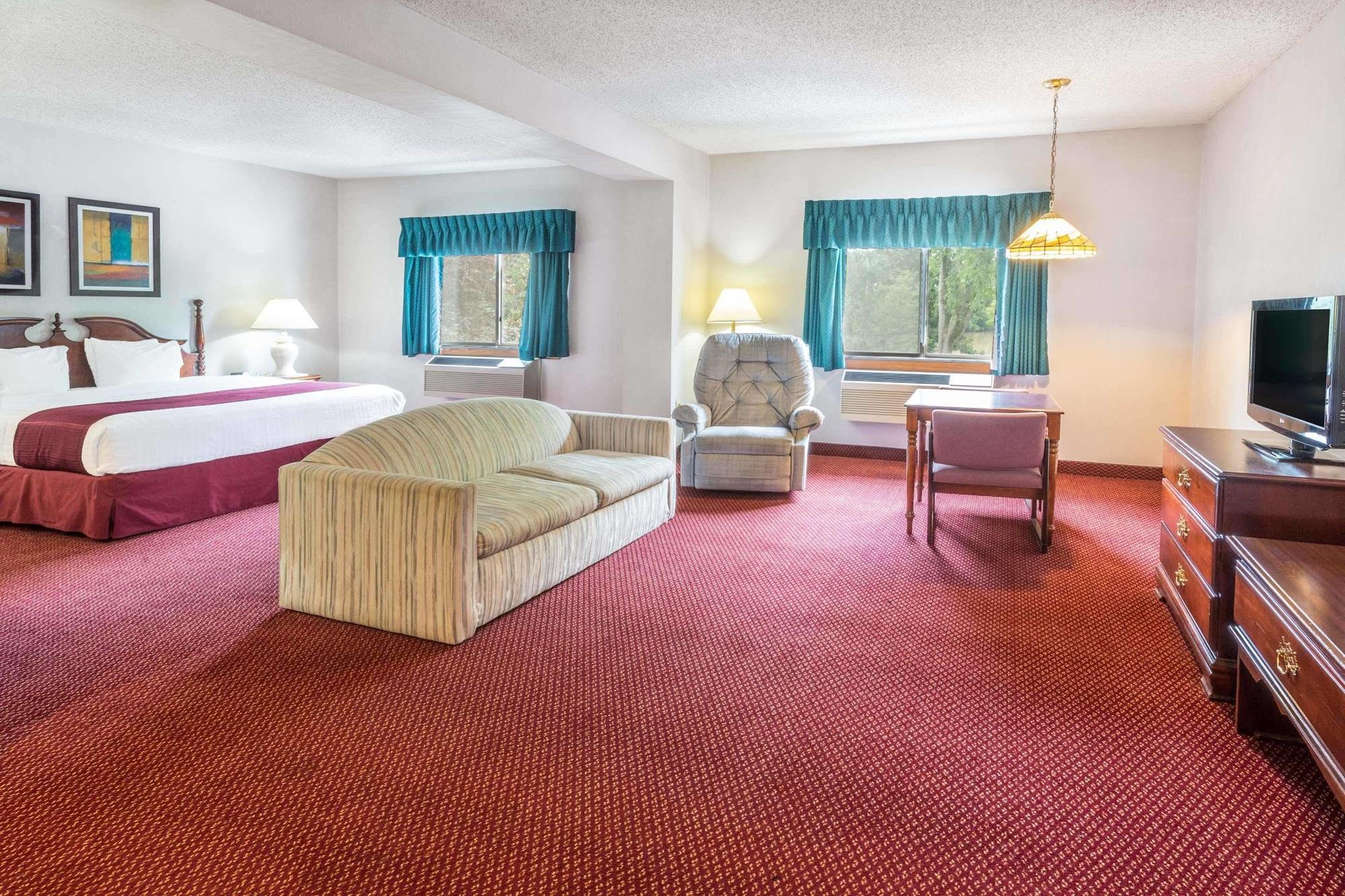 Days Inn By Wyndham Tiffin Dış mekan fotoğraf