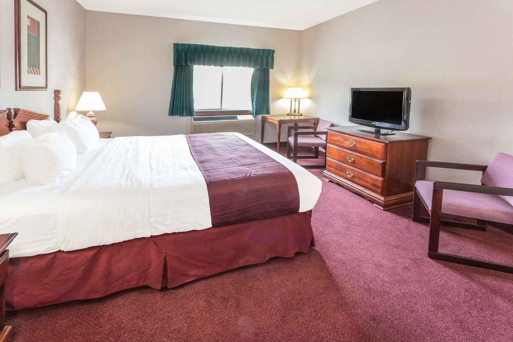 Days Inn By Wyndham Tiffin Dış mekan fotoğraf